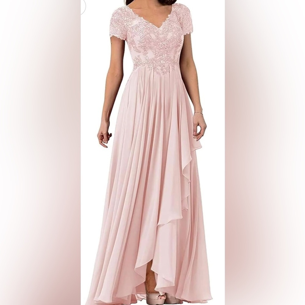 Elegant Pink Lace Bodice Maxi Dress